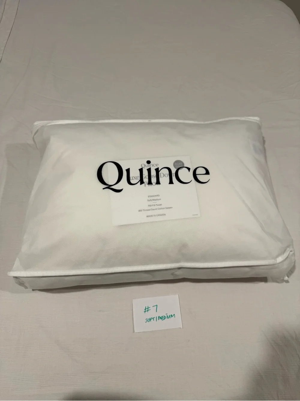 New Quince LUXE White Goose Down Pillow #7 Standard Soft/Medium MSRP $124